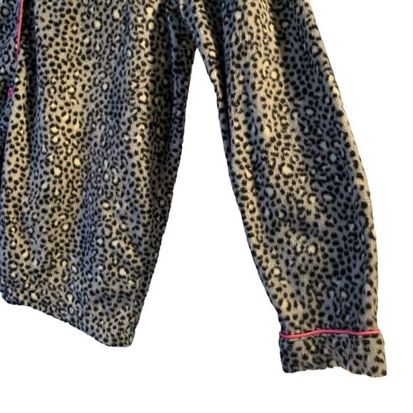 Pre Owned Women’s Celestial Dreams Sleep Lounge Button Up Shirt Cheetah Print Lg - Picture 3 of 11